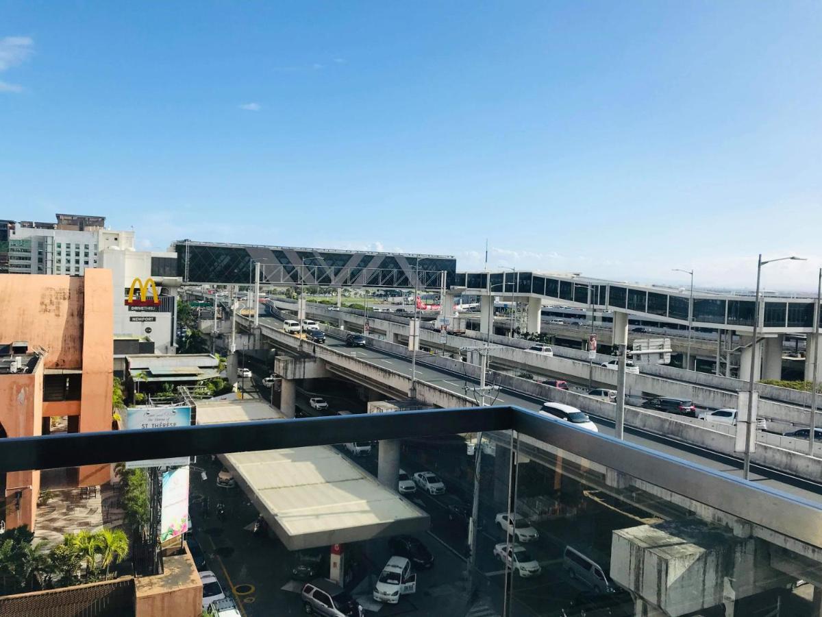 One Palm Tree Villas Across Naia-T3 Manila Ngoại thất bức ảnh