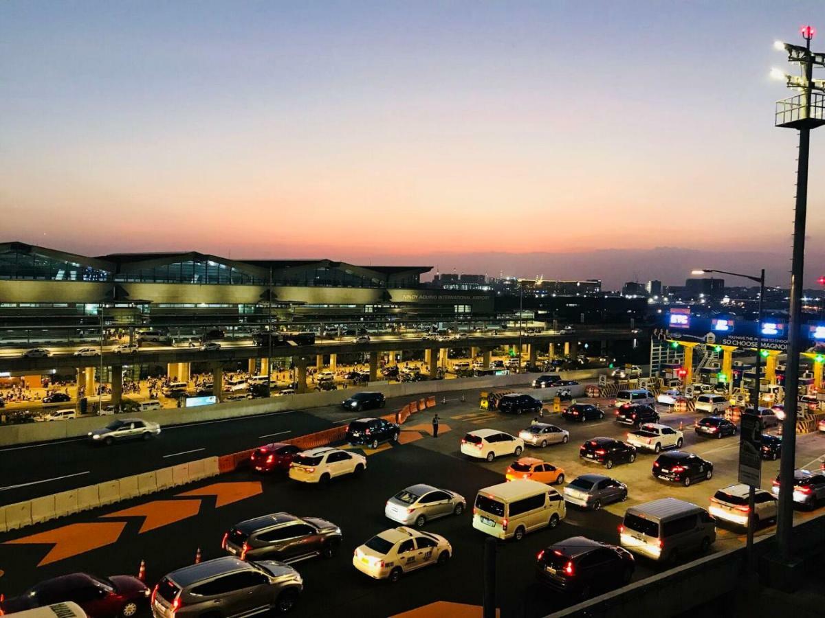 One Palm Tree Villas Across Naia-T3 Manila Ngoại thất bức ảnh