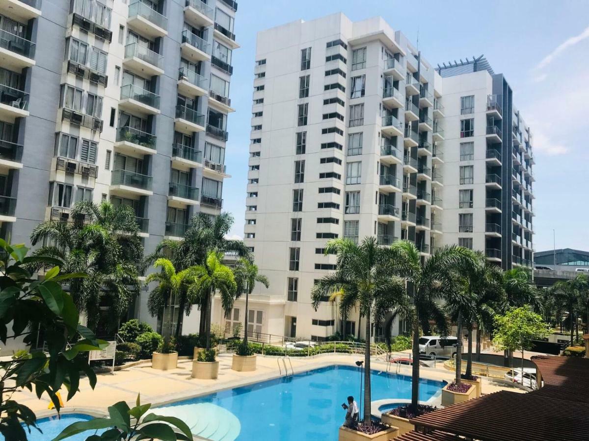 One Palm Tree Villas Across Naia-T3 Manila Ngoại thất bức ảnh