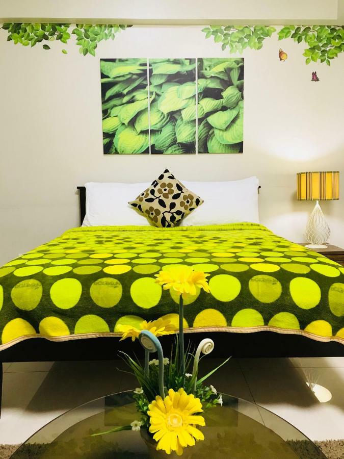 One Palm Tree Villas Across Naia-T3 Manila Ngoại thất bức ảnh