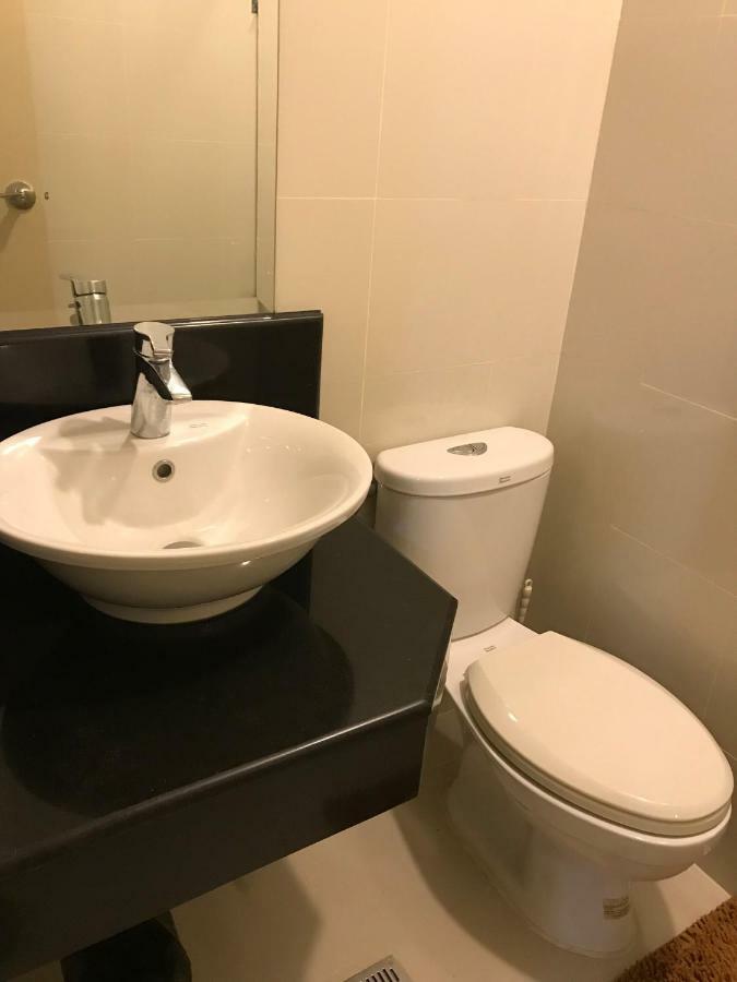 One Palm Tree Villas Across Naia-T3 Manila Ngoại thất bức ảnh
