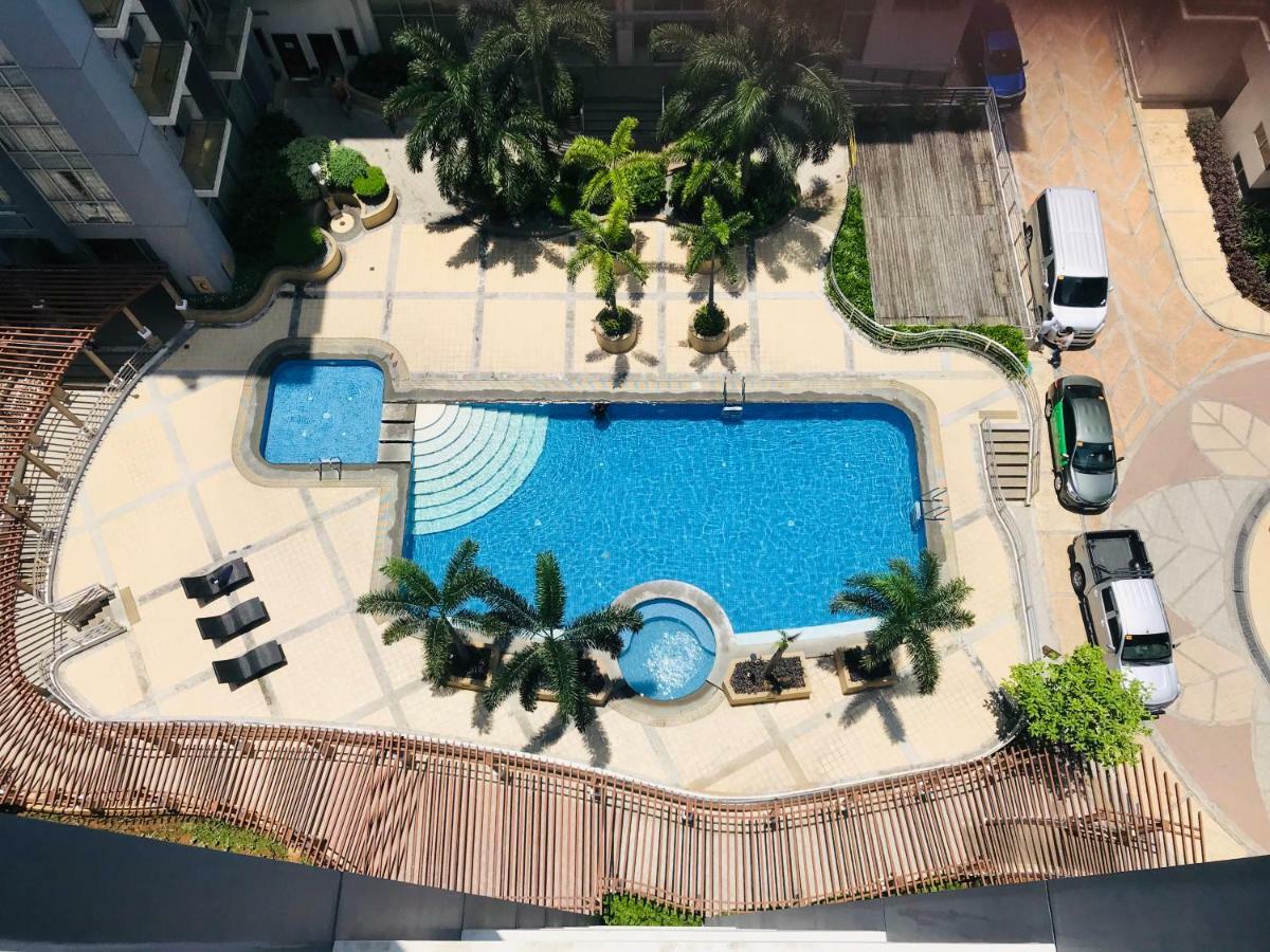 One Palm Tree Villas Across Naia-T3 Manila Ngoại thất bức ảnh